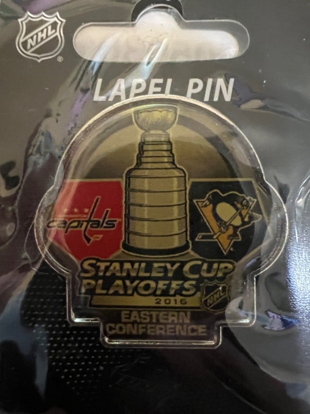 NHL Gold, Black & Red Stanley Cup Playoffs Lapel Pin